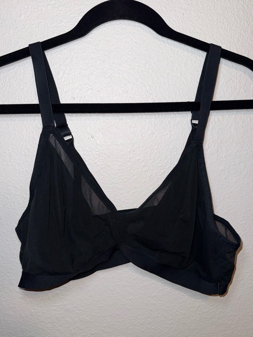⭐️NEW⭐️ NWOT AUDEN Mesh Bralette